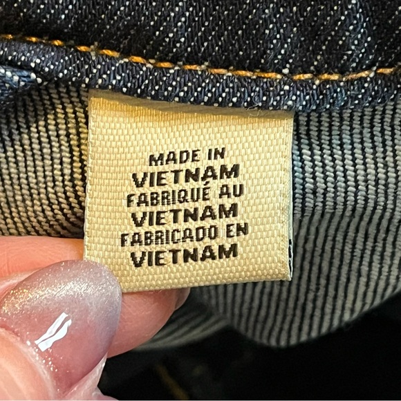 Levi’s Standard Trucker Denim Blue Jean Jacket Stretch Men’s Size Medium NWT - Picture 8 of 8